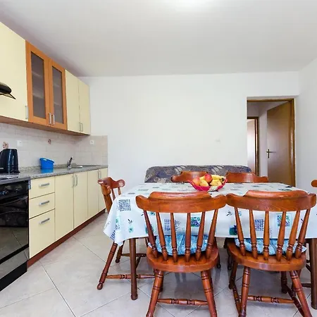 Ester Apartmán Lopar