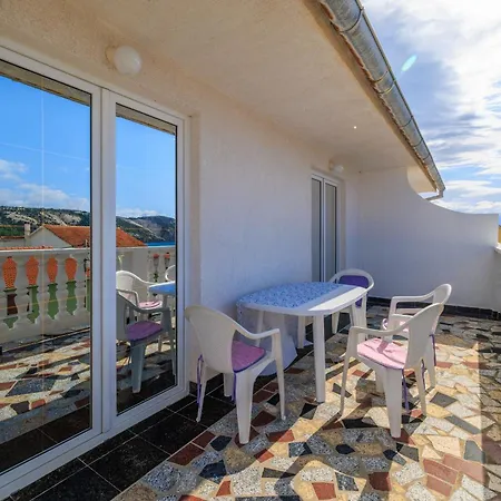 Ester Apartman *