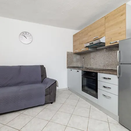 Ester Apartman *