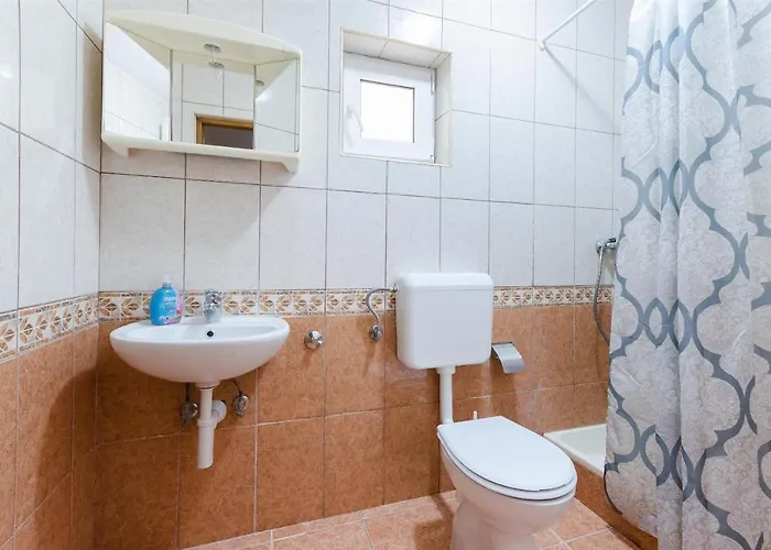 Apartment Ester Lopar