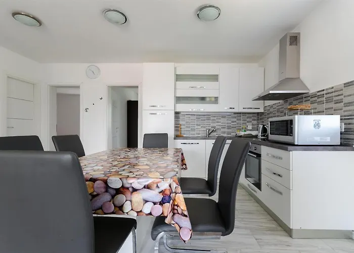 Ester Apartment Lopar